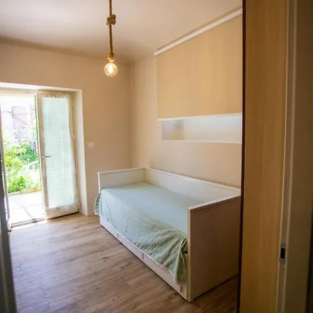 Corte Girodo - Viola דירה